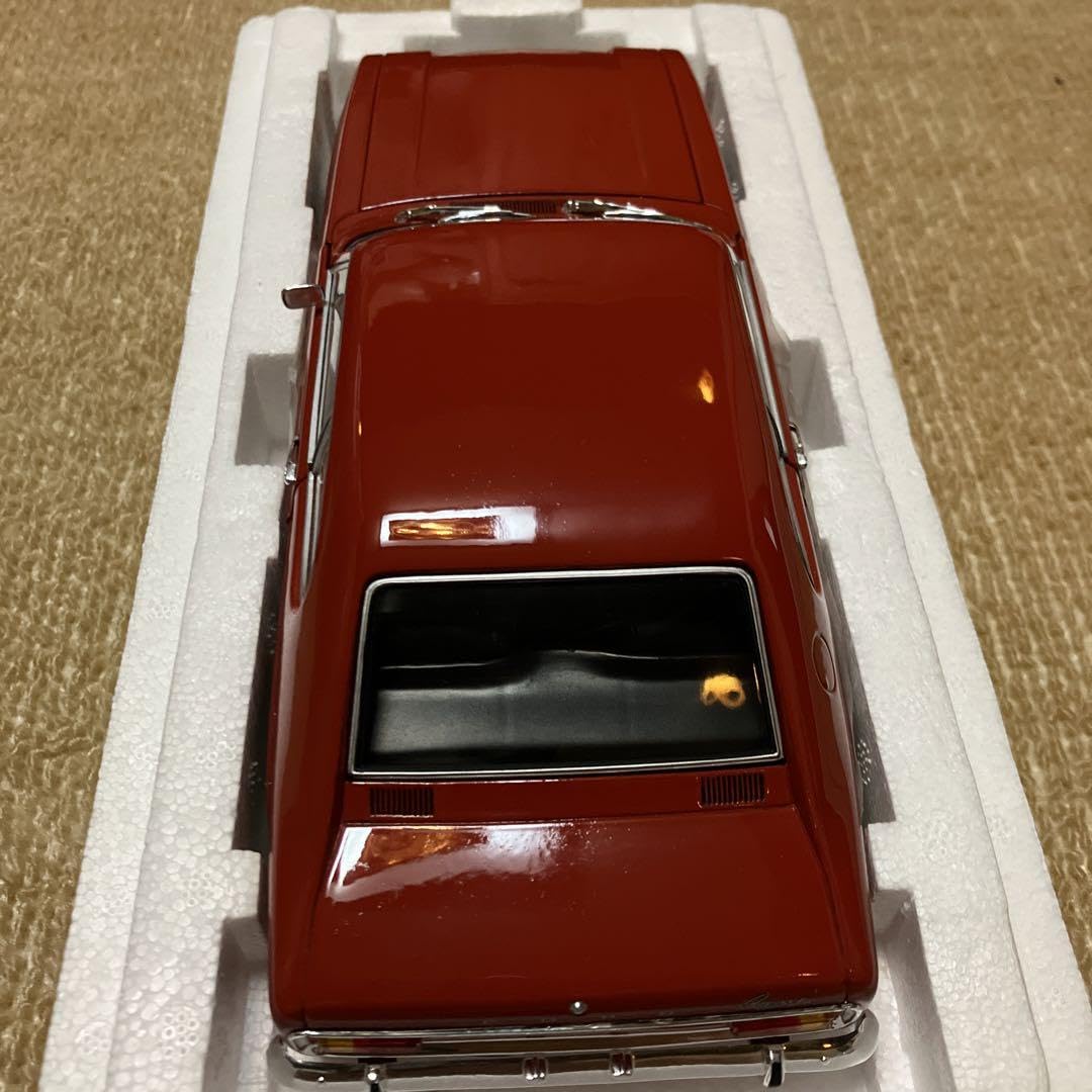 ミニチャンプス　フォードカプリ1700GT 1969 Amazon.co.jp: ミニチャンプス フォードカプリ1700GT 1969